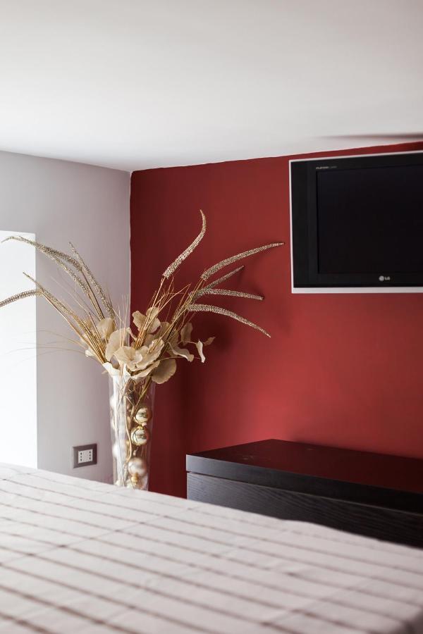 Homehouse Santamaura - San Pietro โรม ภายนอก รูปภาพ